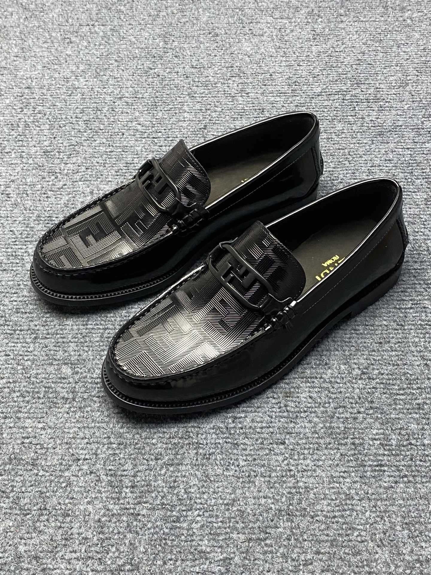 Men's Men's Shoes Men's Men's Shoes 💰900FENDI Fendi Men's Breathable and Comfortable Leather Shoes. Original development. The leather outsole is made of leather. Counters copy one to one. Imported counter cowhide. Imported water dyes cattle. 38 to 44. (45.46. can be ordered. 47.